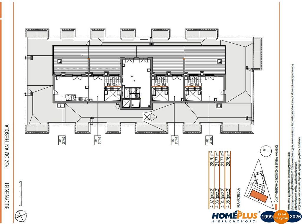 18 km od centrum Warszawy-Marki przy głównej ulicy