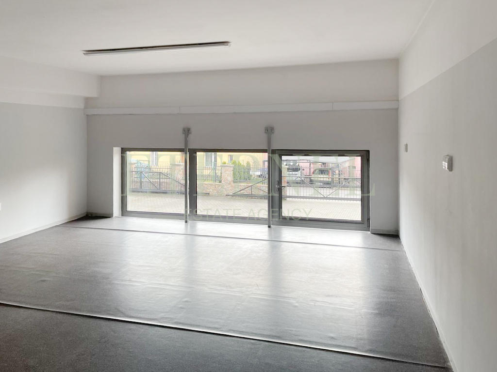 Przestronna siedziba firmy – 350 m2 blisko centrum