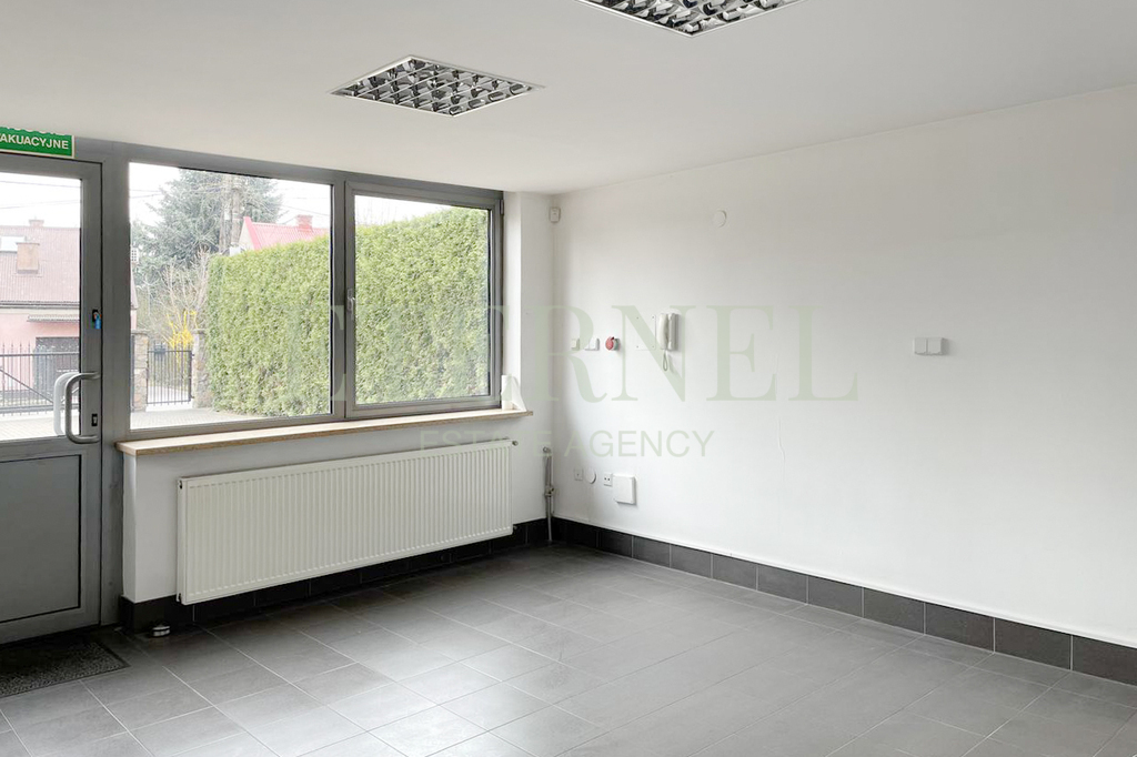 Przestronna siedziba firmy – 350 m2 blisko centrum