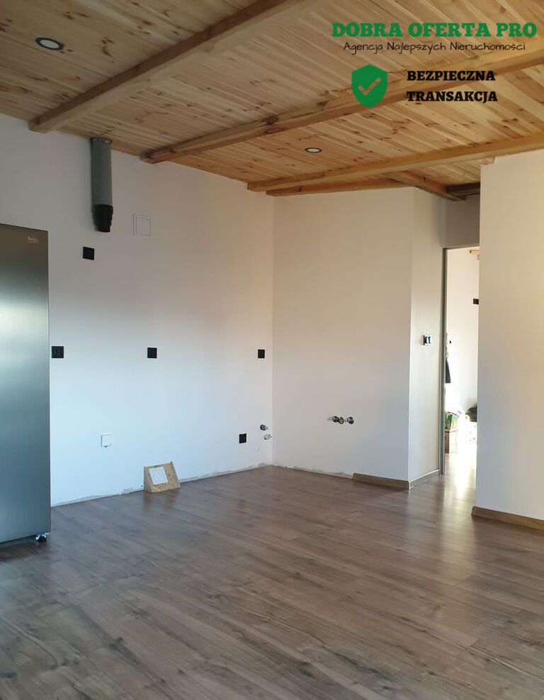 Świeżo wyremontowane, ostatnie piętro