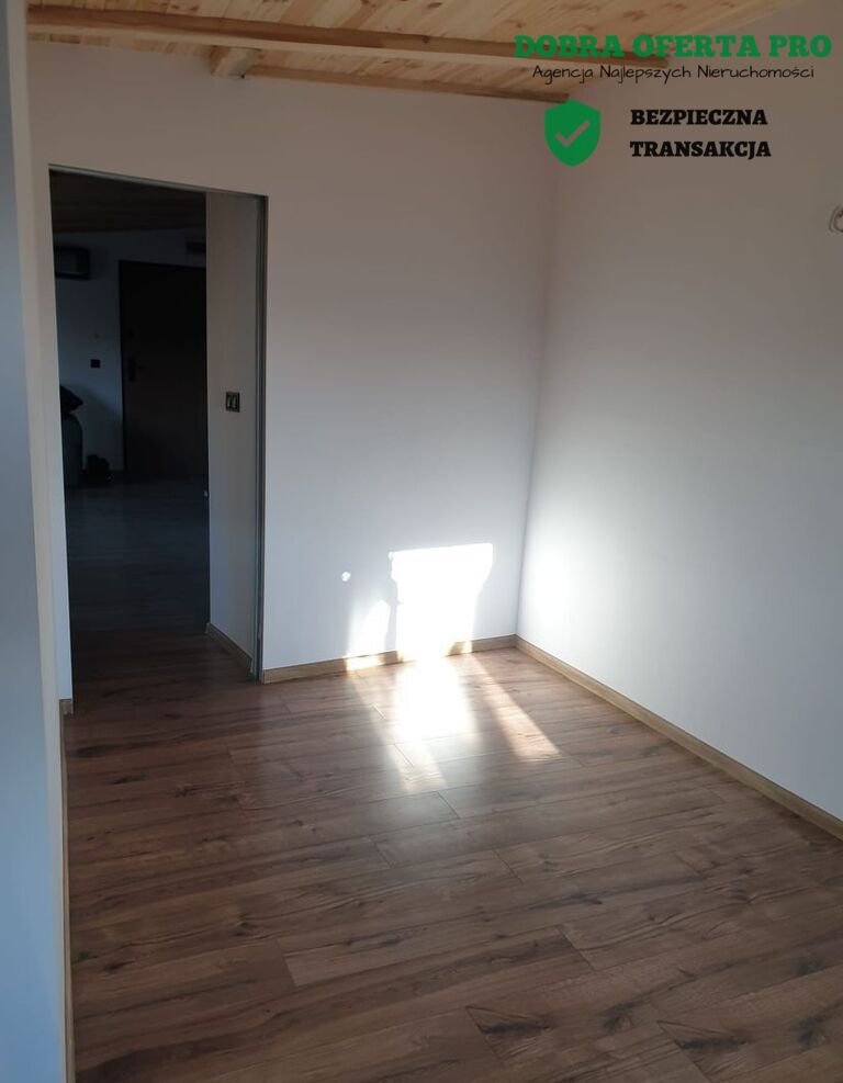 Świeżo wyremontowane, ostatnie piętro