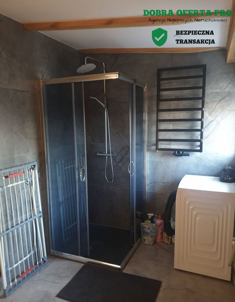 Świeżo wyremontowane, ostatnie piętro