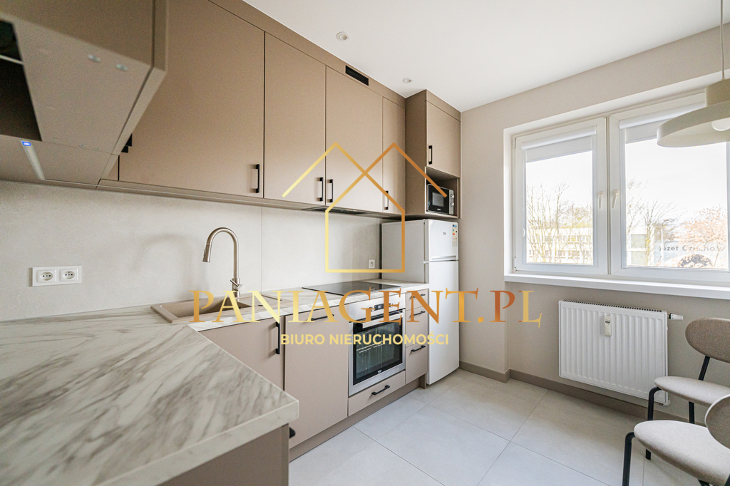 *Centrum*Duża kawalerka*Pierwszy najem po remoncie