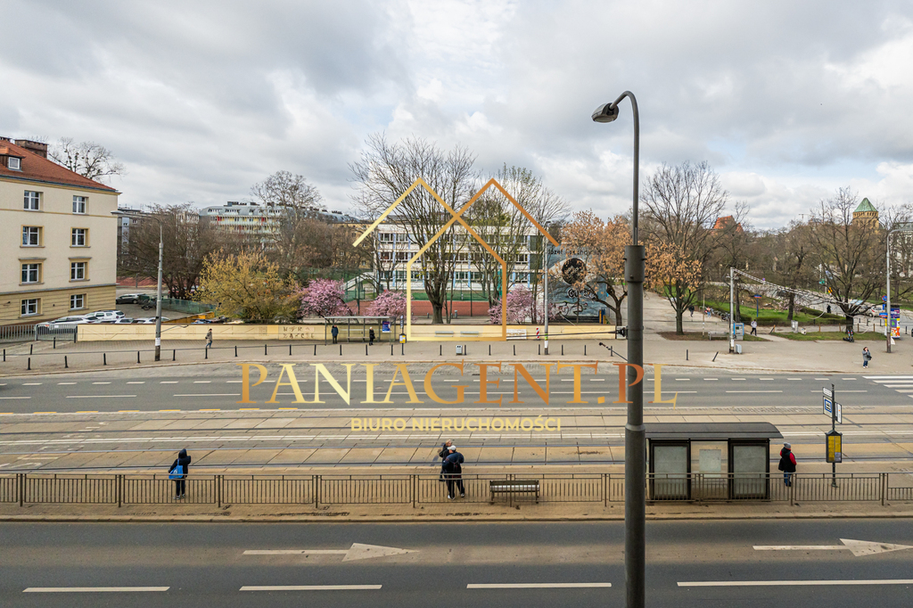 *Centrum*Duża kawalerka*Pierwszy najem po remoncie