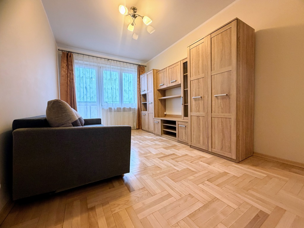 2 pokoje, osobna kuchnia, po remoncie dog friendly