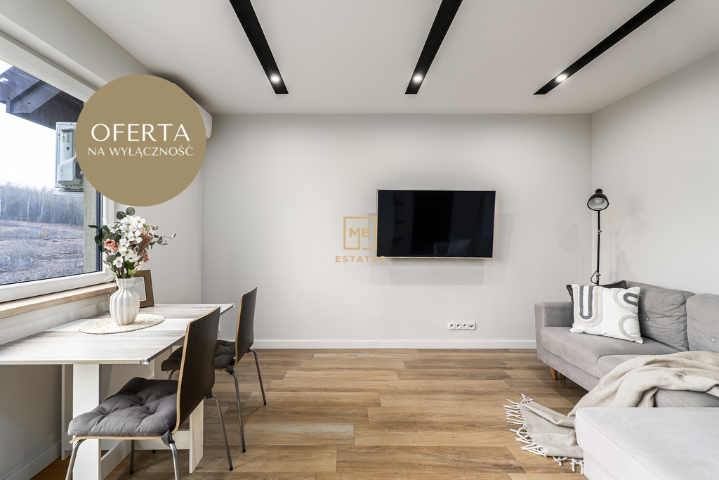 Nowoczesne trzypiętrowe mieszkanie | balkon