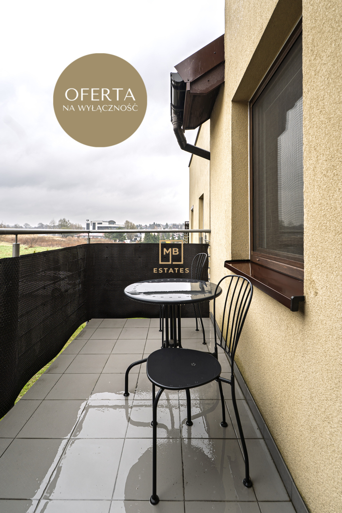 Nowoczesne trzypiętrowe mieszkanie | balkon