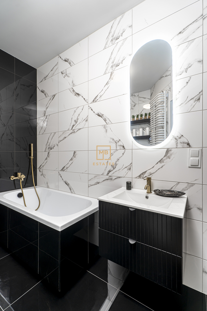 Apartament premium z garderobą – blisko Rynku