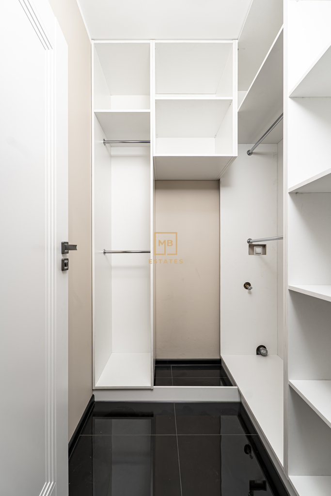 Apartament premium z garderobą – blisko Rynku