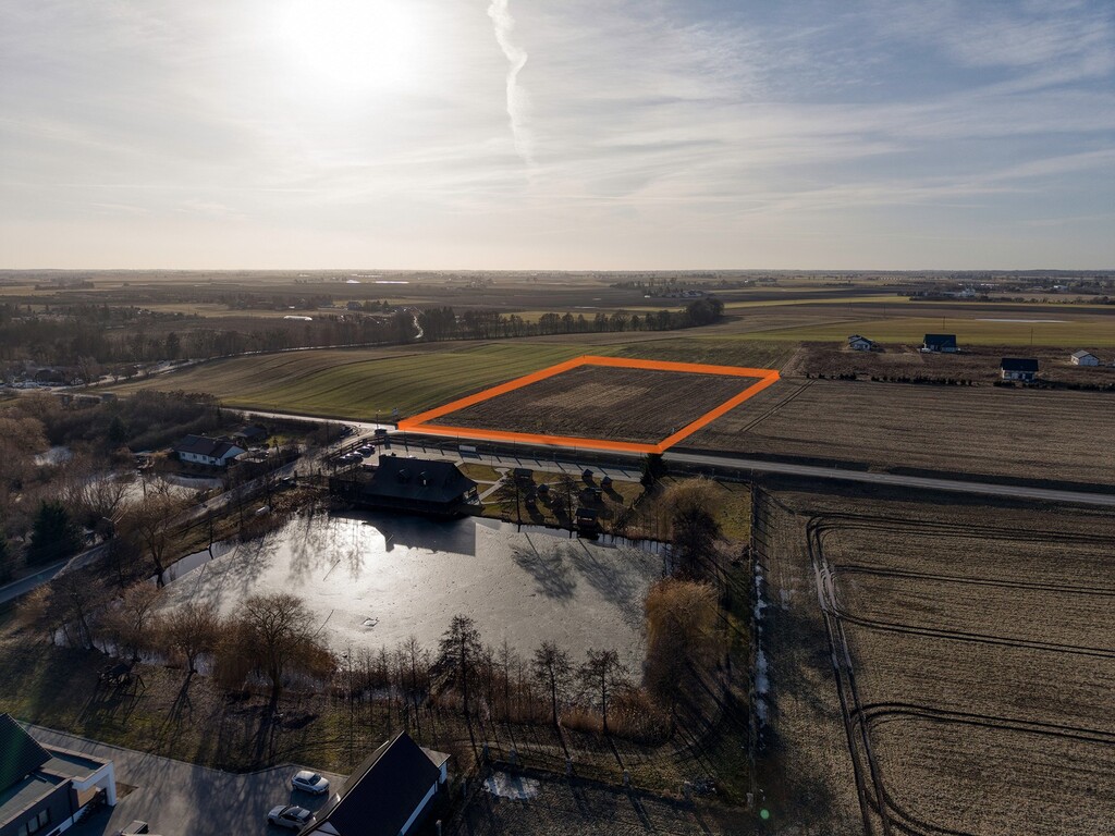 Grunt komercyjny KORONOWO 1,5 ha