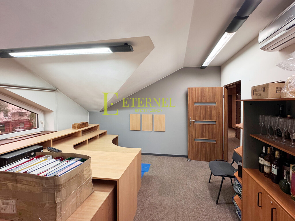 Przestrzenny lokal biurowy 119m² + strych 45m²