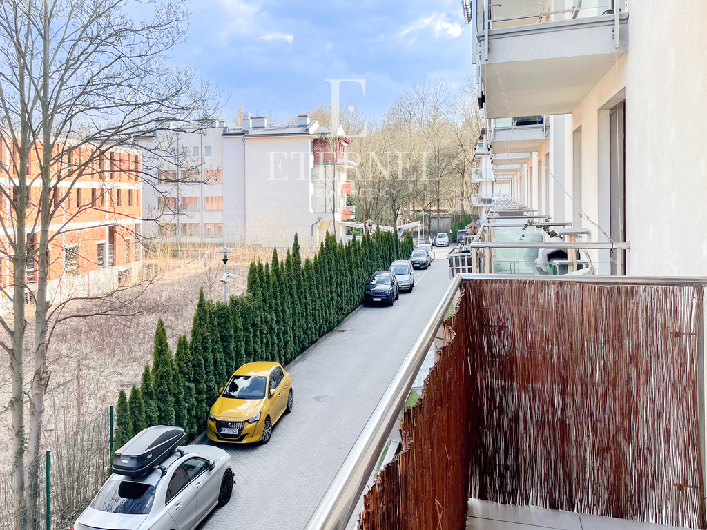Kawalerka 34,6m2 + komórka lokatorska – Tyniecka