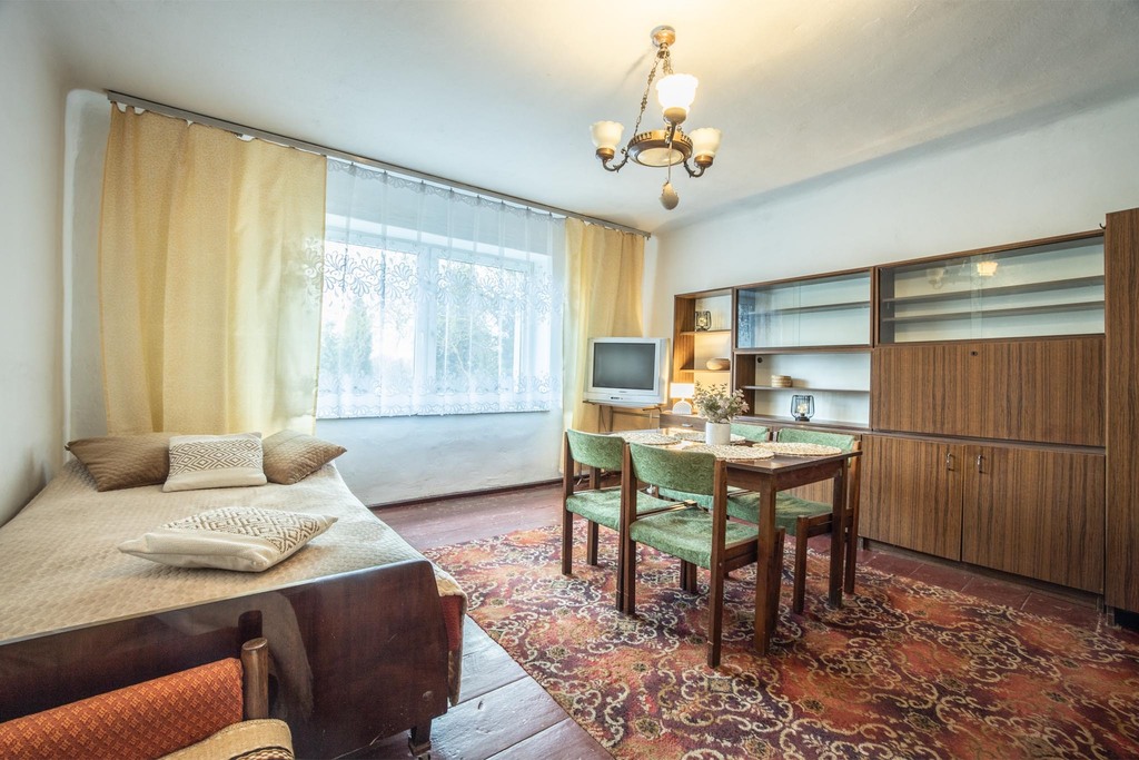 Zamień hałas na ciszę – dom z działką 1000m²