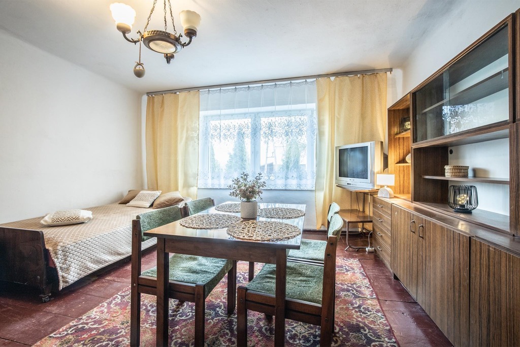 Zamień hałas na ciszę – dom z działką 1000m²