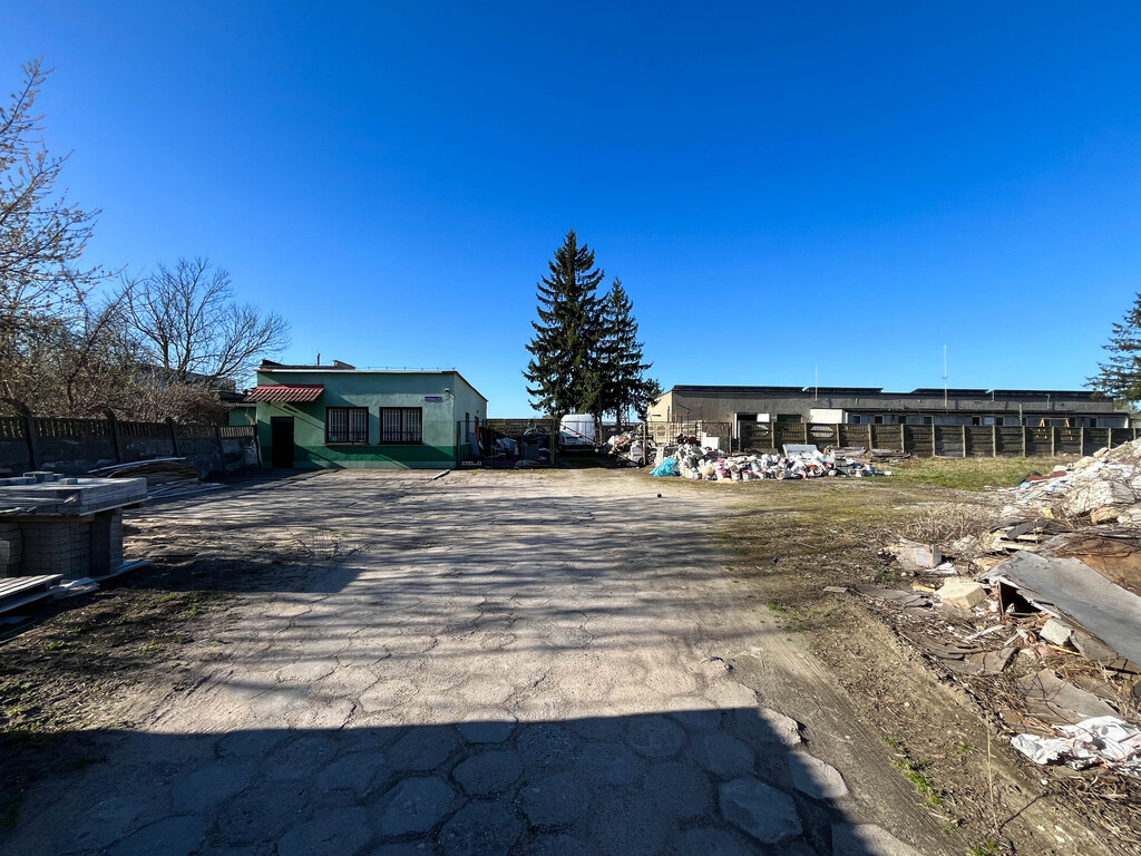 Działka komercyjna z budynkiem 2879m2 ul. Kolejowa