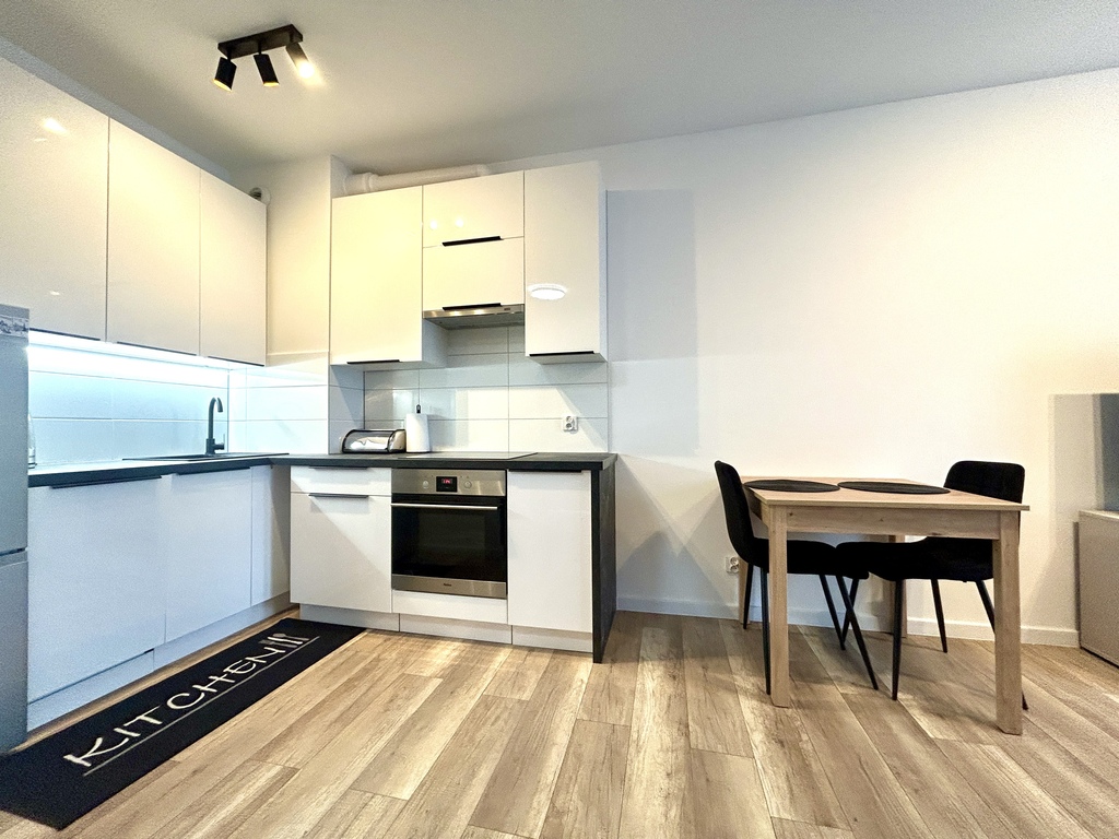 PIERWSZY NAJEM | 2 POKOJE | BALKON | GARAŻ