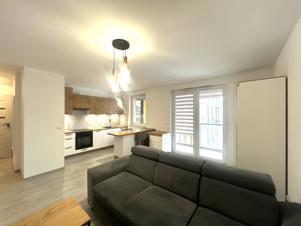 Komfortowe, przestronne z dużym balkonem, parking