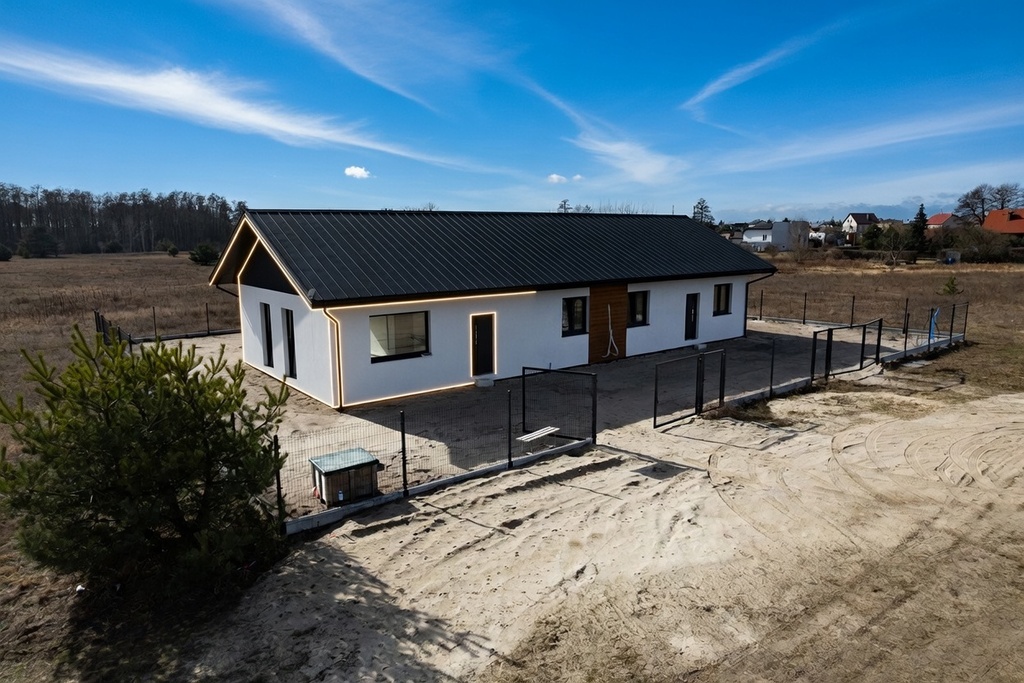 Nowy parterowy dom jednorodzinny lokalowy 86 m²