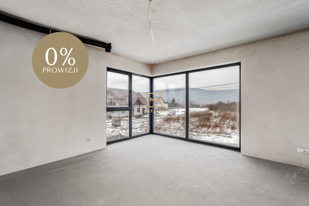 Trójstronny Apartament z zielonym tarasem