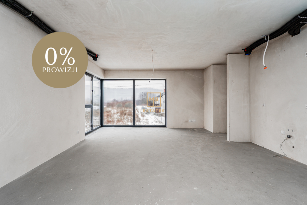 Trójstronny Apartament z zielonym tarasem