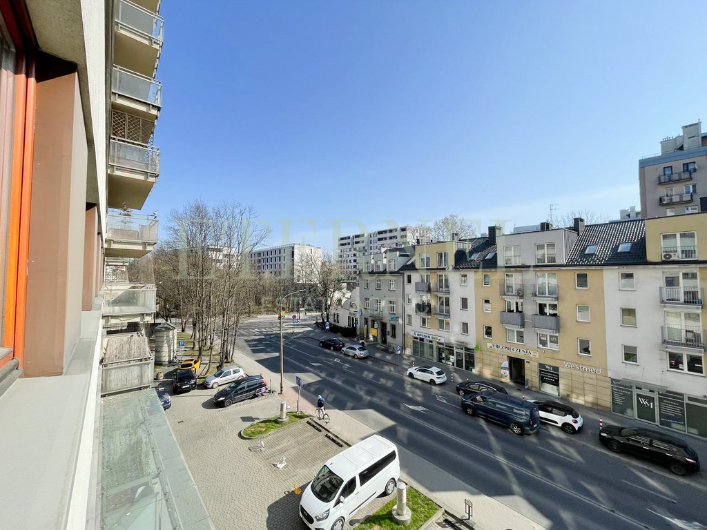 Kawalerka z osobną kuchnią 30m2 – ul. Kijowska 57