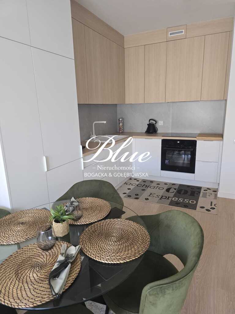 Os. Zawadzkiego, duża loggia m. postojowe