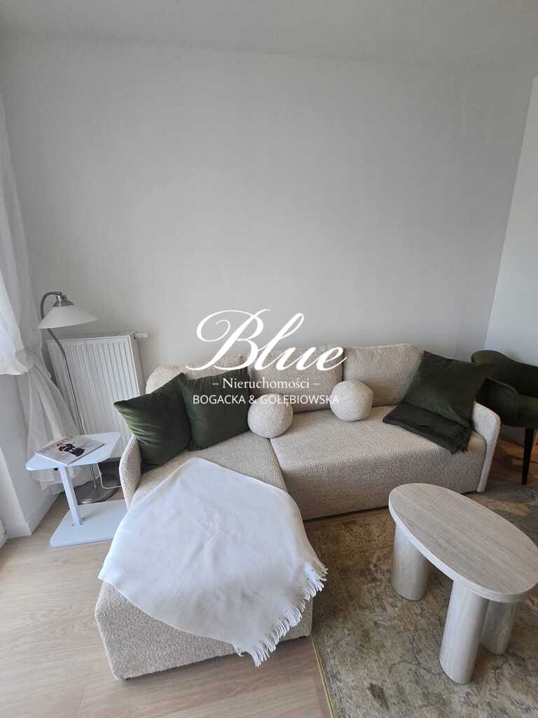 Os. Zawadzkiego, duża loggia m. postojowe