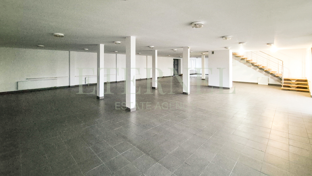 Kompleks biurowo-magazynowy na sprzedaż 1000m2