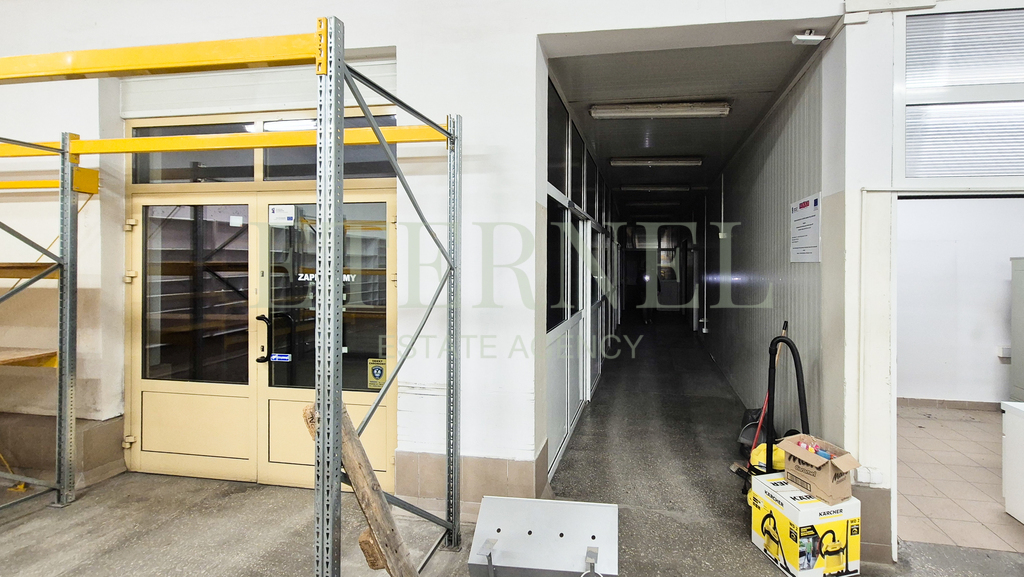 Kompleks biurowo-magazynowy na sprzedaż 1000m2