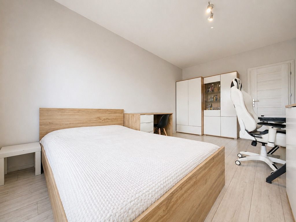 Gotowiec inwestycyjny, blisko uczelni, 6-lokatorów