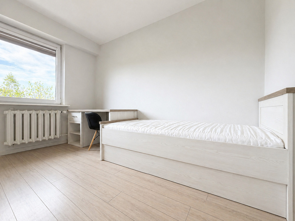 Gotowiec inwestycyjny, blisko uczelni, 6-lokatorów