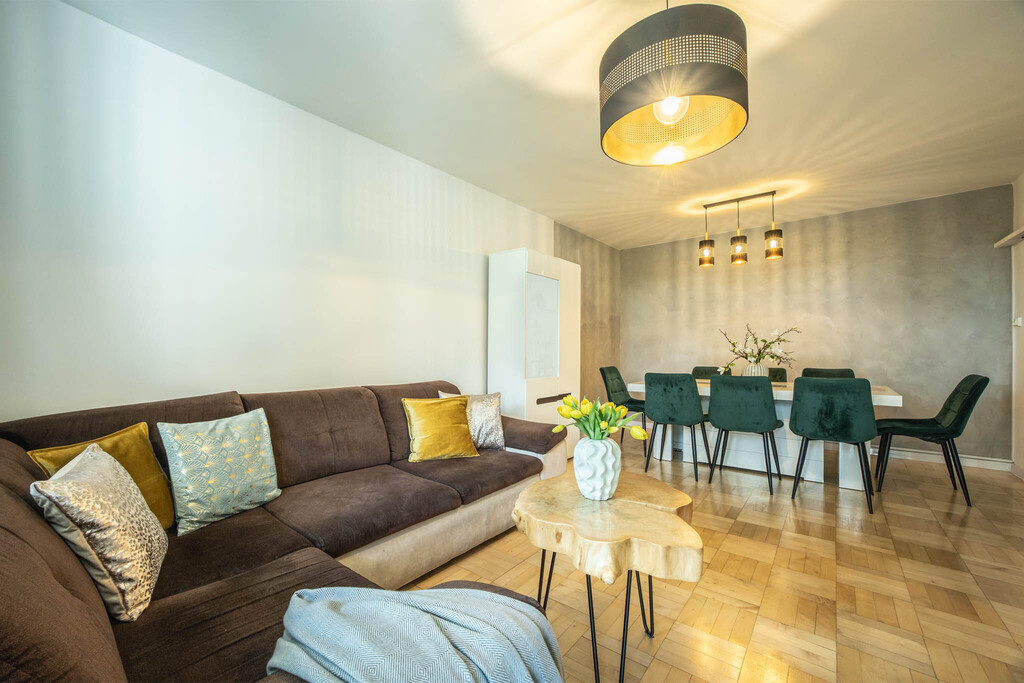 Zgierska Perełka: Imponujące 92 m² z tarasem