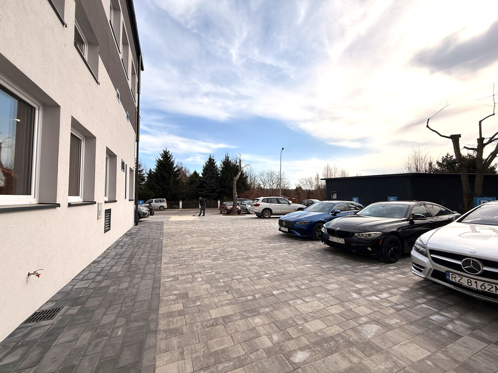 Nowe biuro 208 m² do aranżacji – pierwszy najem