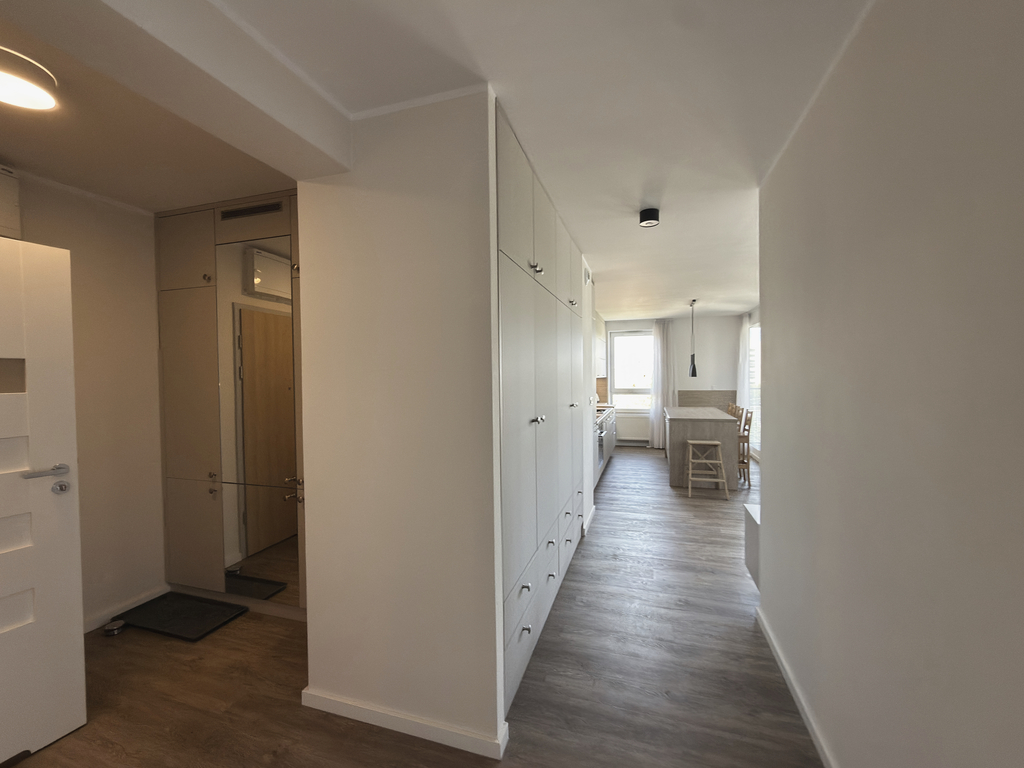Doskonale wykończone, z komórką i garażem