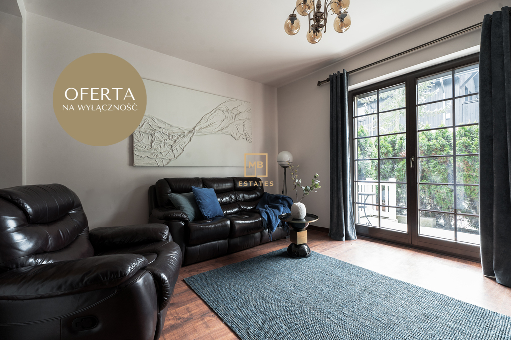 Klimatyczny dwupoziomowy apartament na wynajem
