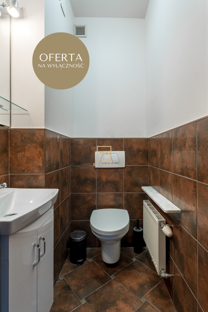 Klimatyczny dwupoziomowy apartament na wynajem