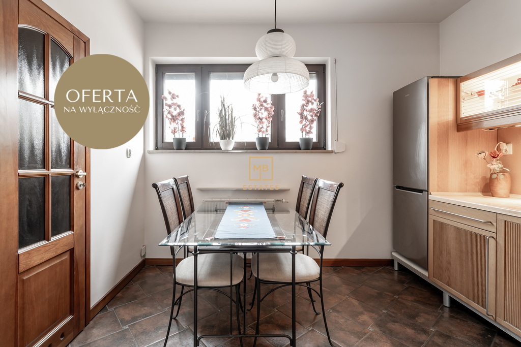 Klimatyczny dwupoziomowy apartament na wynajem