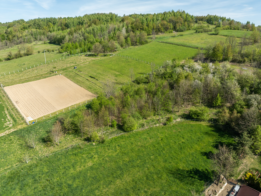 Widokowa działka budowlana w Lubenii | 28 ar