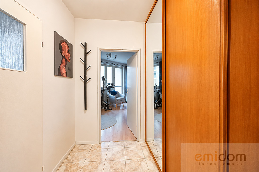 Metro | Garaż | balkon | basen | sala fitness
