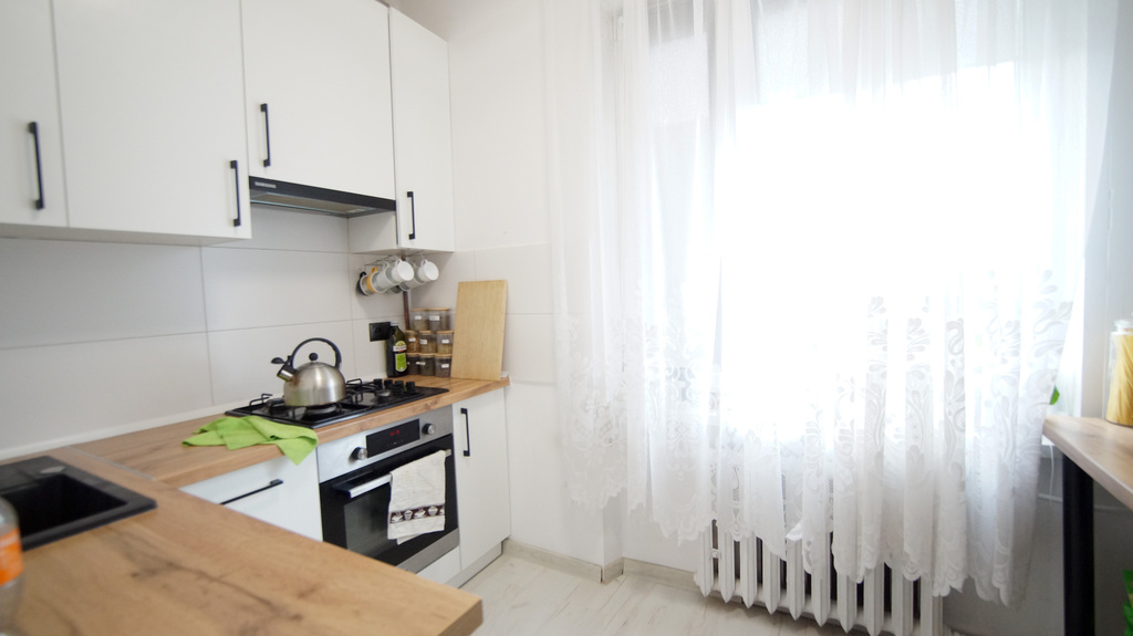 Mieszkanie dwu pokojowe z balkonem Op.Stare Miasto