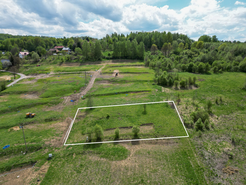 Ustawna działka 46x31m w Golkowicach