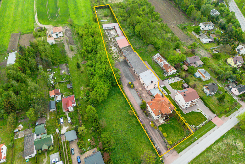 Dom 443m² i baza pod firmę przy trasie S7