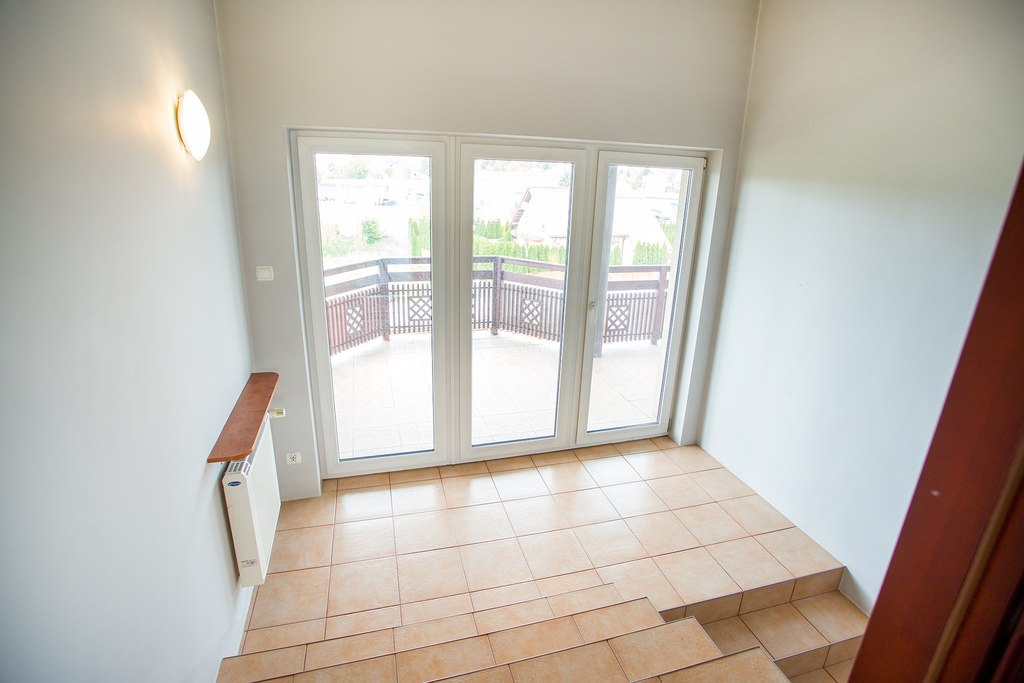 Dom 443m² i baza pod firmę przy trasie S7