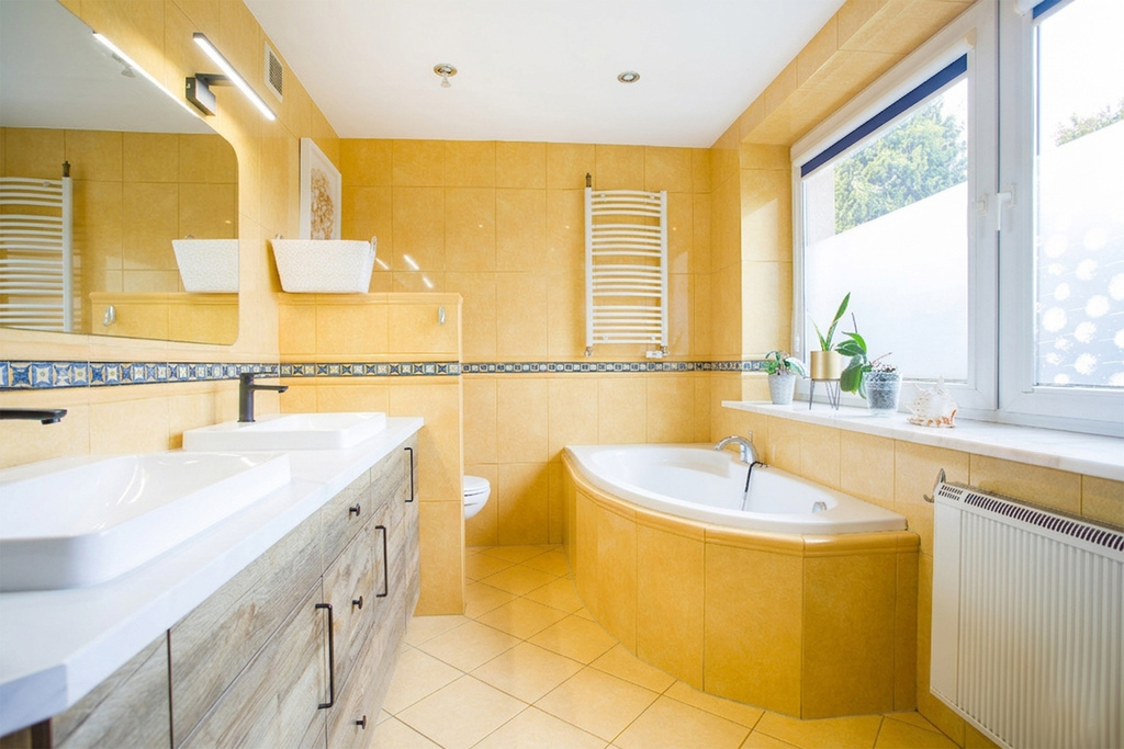 Dom 443m² i baza pod firmę przy trasie S7