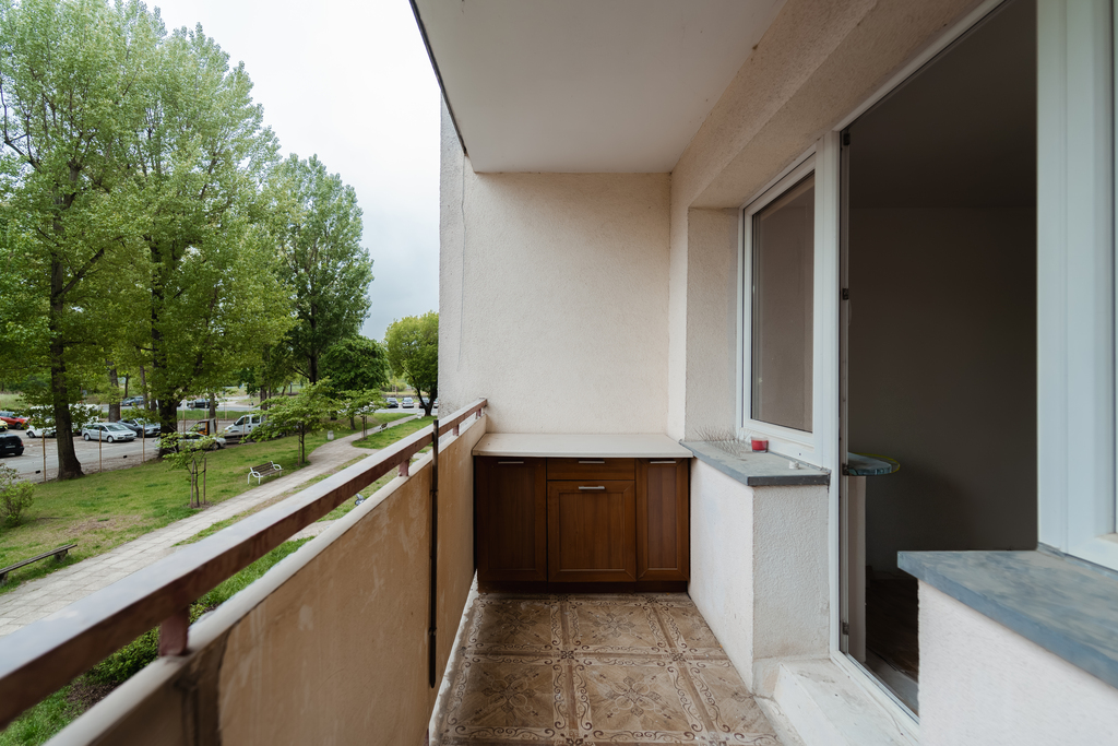 OKAZJA! 2 pokoje do wykończenia, winda, balkon