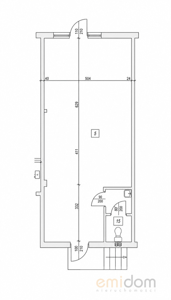 Duży parking | Witryny | Konstancin
