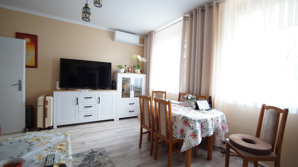 Sprzedaż komfortowe mieszk.99 m2. garaż Krapkowice