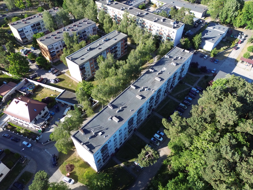 Kawalerka z balkonem na 1 piętrze!