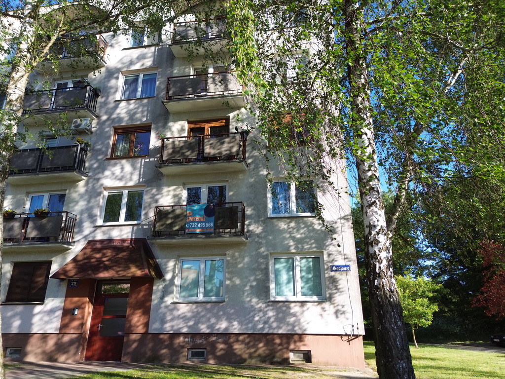 Kawalerka z balkonem na 1 piętrze!