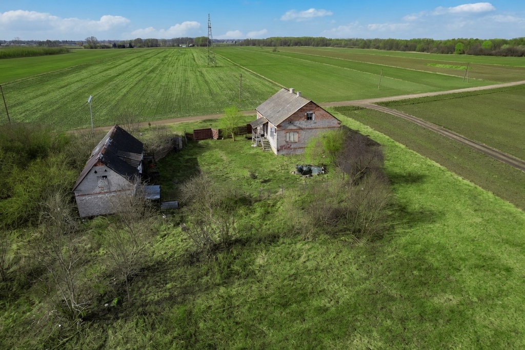 Dom do remontu, działka 5208 m² pod inwestycję